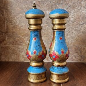 Vintage Italian Florentine Made In ITALY Salt & Pepper Shakers Grinder Blue Gold